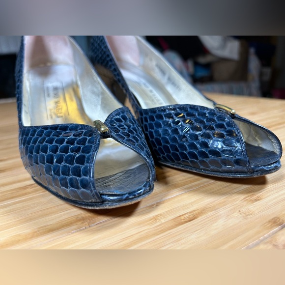 Vintage Bruno Magli Blue Snakeskin Print Peep Toe Size 9 - Picture 9 of 14